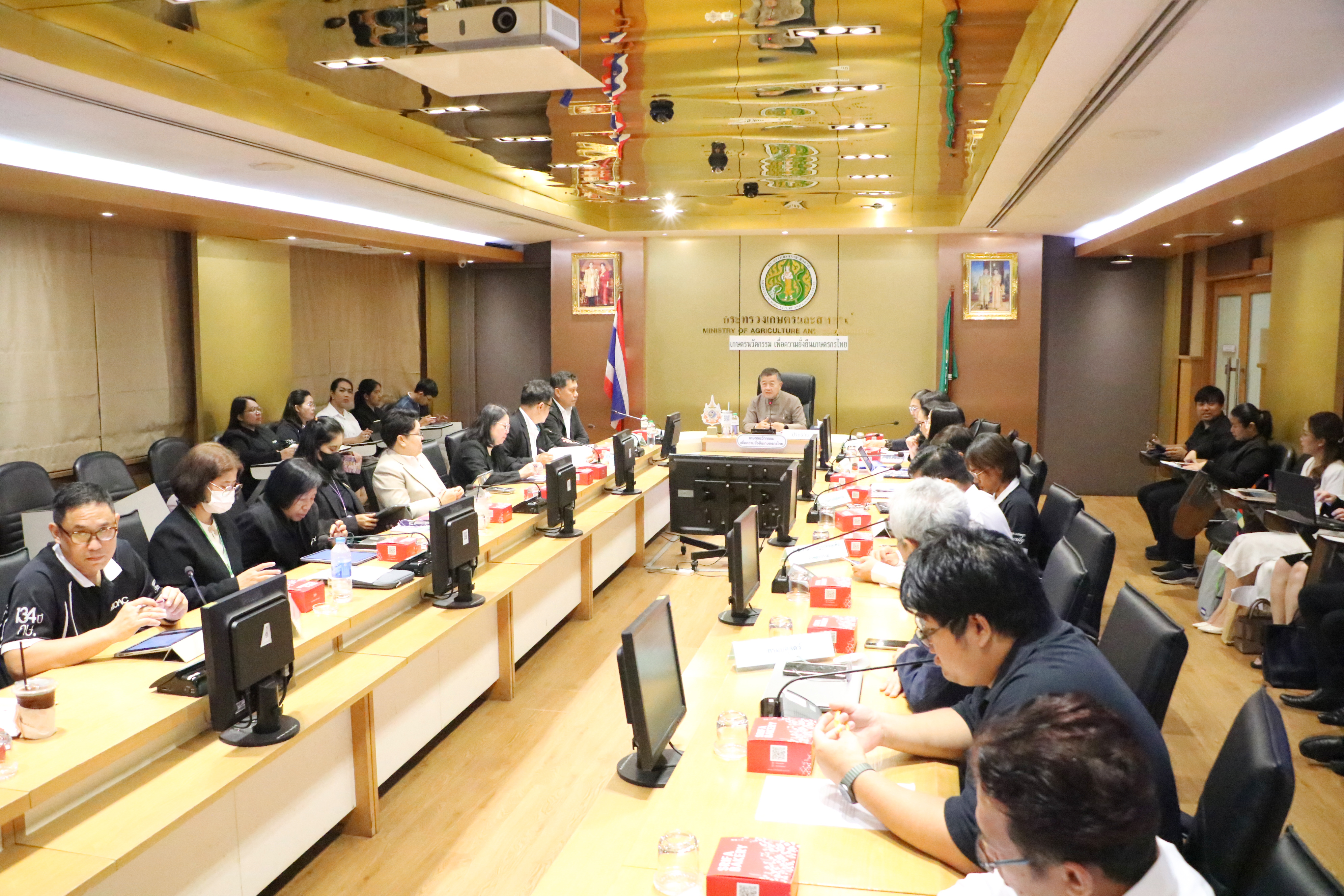 title - ส.ป.ก. ร่วมประชุมคณะกรรมการบริหารและจัดหาระบบคอมพิวเตอร์ของกระทรวงเกษตรและสหกรณ์
